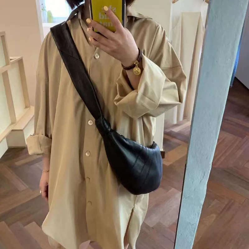 Croissant schoudertas voor dames van echt leer retro stijl_voghion.com