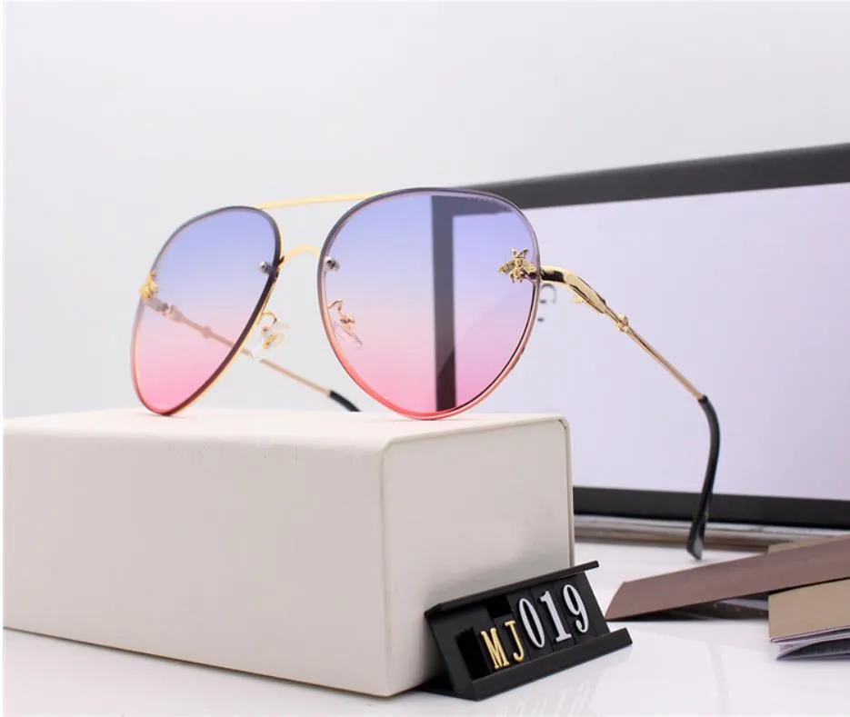 2020 Design Frauen Männer Marke Designer Gute Qualität Mode Metall Übergroße Sonnenbrille Vintage Weiblich Männlich UV400 Mit Box_voghion.com