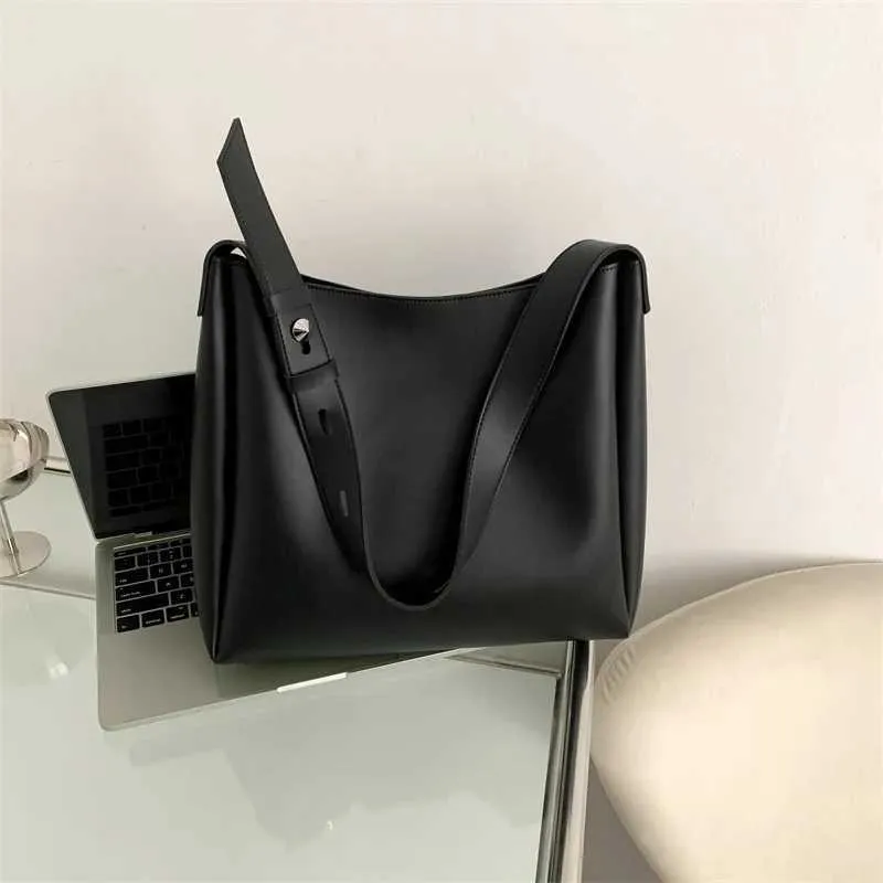 Sac à main et portefeuille en cuir tendance 2024 pour femme, simple, grande capacité, bandoulière, Y241011_voghion.com