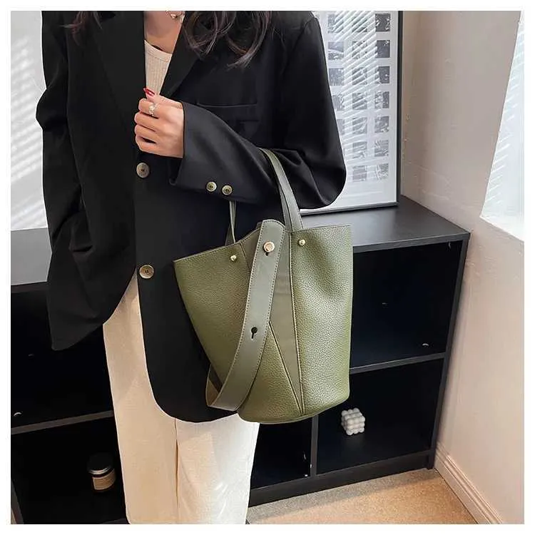 Borse da donna di marca di tendenza alla moda, borsa a secchiello solida per le donne 2023, borse a tracolla, tote C241103_voghion.com