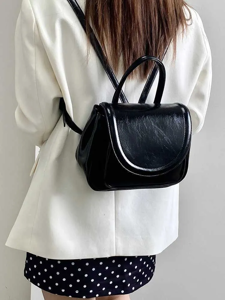 Elegant Black Backpacks Women Solid Leather Flap Shoulder Pack Large Capacity Female Commute Handle Bags College Pu_voghion.com