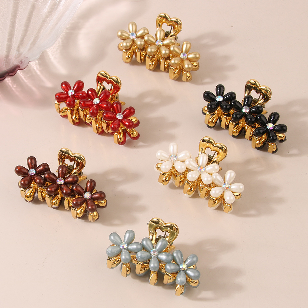 Haaraccessoires voor dames, strass-parelbloemclip, haarspeld van gemiddelde grootte, haarklem met haaienclip voor de achterkant van het hoofd_voghion.com