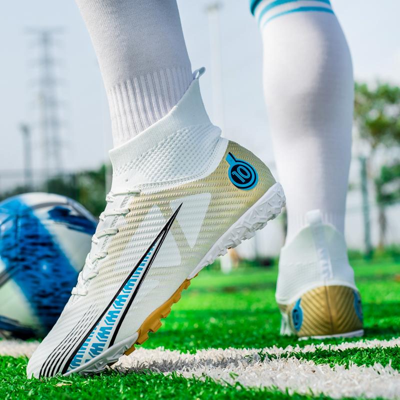 Men Soccer Shoes Kids Football Boots Women Professional Soccer Cleats Antiskid Chaussure Football TF/FG Outdoor Football Shoes_voghion.com