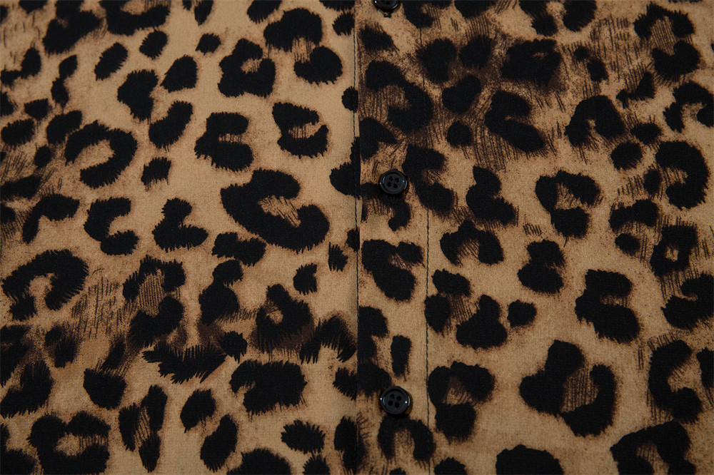 Camicia a maniche corte con stampa leopardata da uomo, stile casual estivo americano da strada, design accattivante, tendenza della camicia cardigan con bottoni larghi_voghion.com