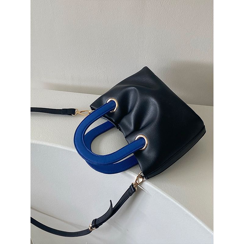 Kleine gruppe plissiert cloud crossbody frauen in 2024, neue sommer, kontrast farbe, handtasche für mädchen, trendy_voghion.com