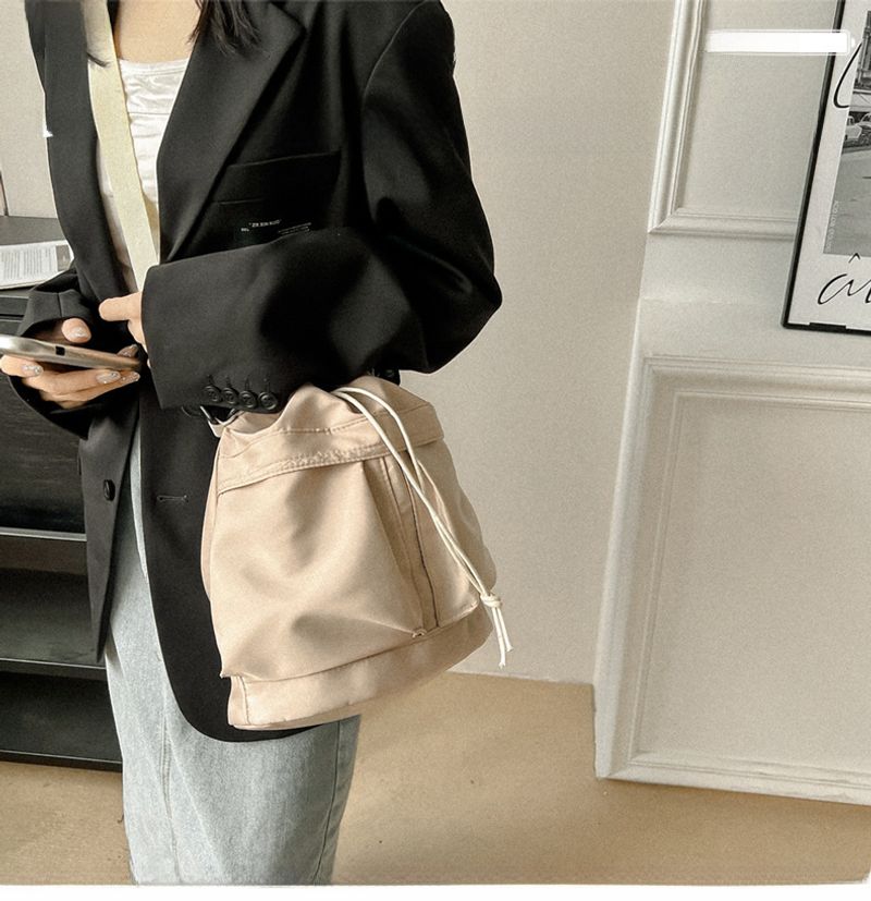 Lässige Schwimmtasche Große Kapazität Nylon Unterarm-Eimertasche Hochwertige tragbare Turntasche mit Kordelzug_voghion.com