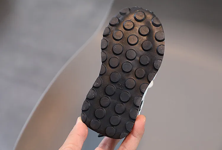 Zapatillas deportivas escolares para niños pequeños, unisex, para entrenamiento, para exteriores, cómodas, tallas 21_voghion.com