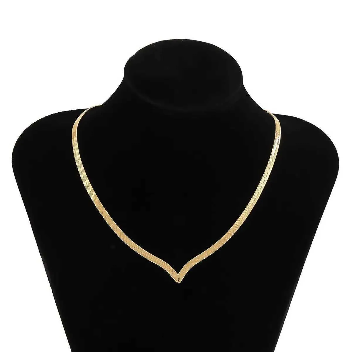 Colliers pendentifs pour femmes, simples et créatifs, en forme de V, serpent plat, chaîne à lame tendance, accessoires bijoux_voghion.com