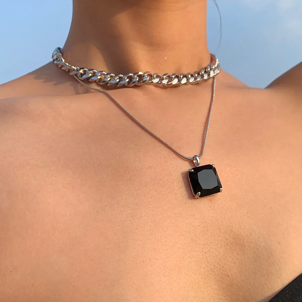 Κολιέ μενταγιόν, διαχρονικά, Wonder Brass, Geo Pave Chains, κολιέ, γυναικεία κοσμήματα, punk in, μοντέρνα boho σχεδιαστικά πάρτι_voghion.com