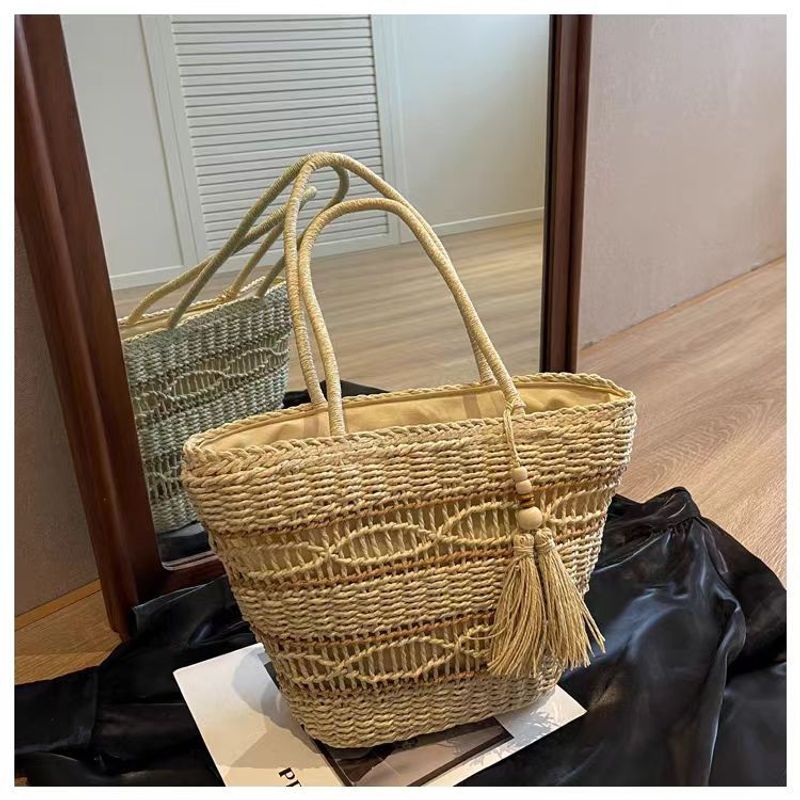 Damen Umhängetasche aus hohlem Papierseil gewebte modische grasgewebte Tasche, lässige Damentasche Strandtasche große_voghion.com