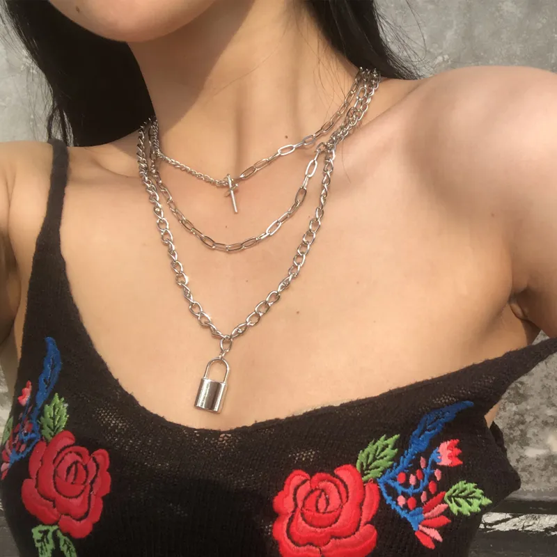 Collana multistrato vintage oro con pendente per donna_voghion.com