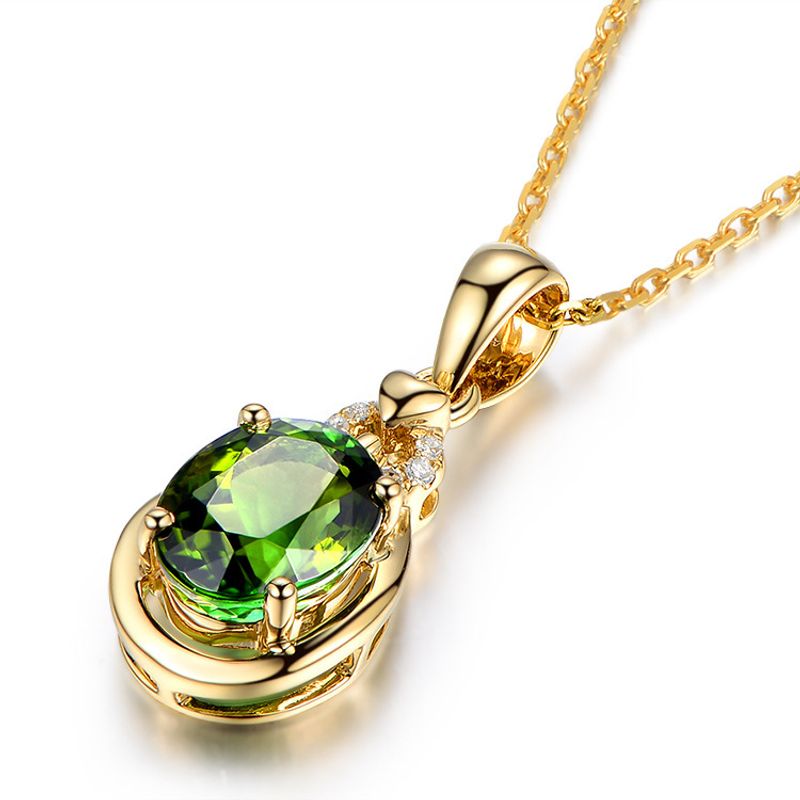 A gift women with elegant emerald tourmae pendant plated clavicle necklace for Valentine's Day_voghion.com