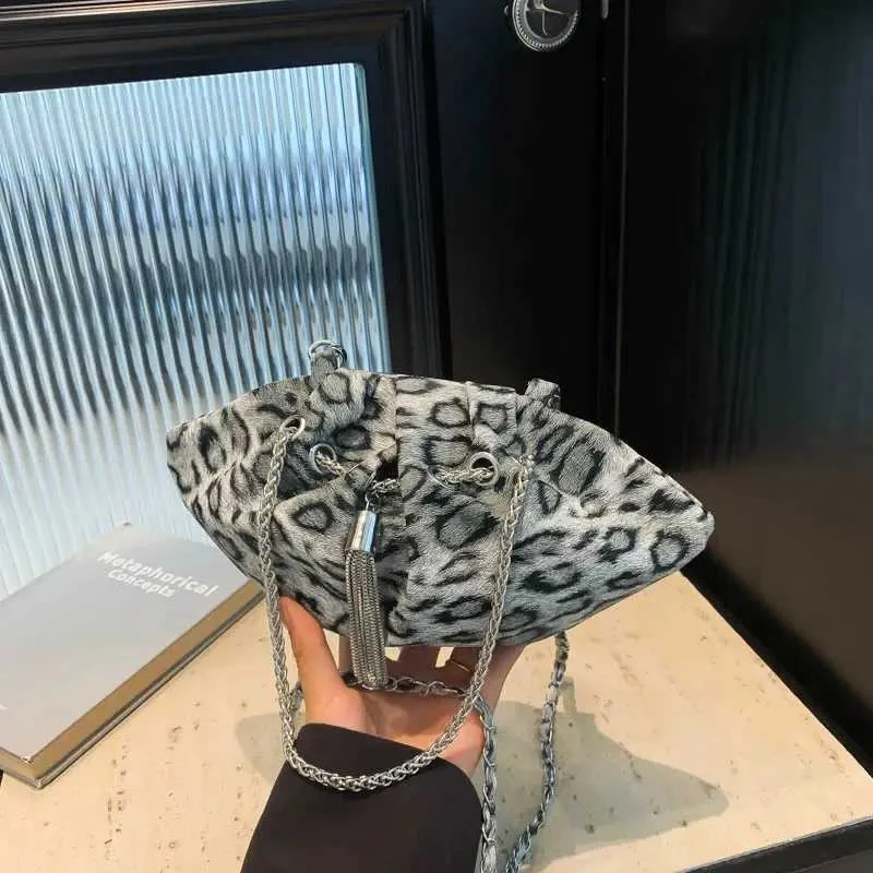 Borsa a tracolla a catena versatile per le donne, borsa a tracolla dal design speciale, borsa casual con motivo leopardato, borsa a mano elegante per ragazze_voghion.com