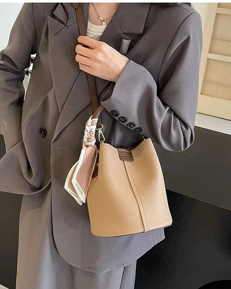 Sacs à bandoulière en cuir PU avec ruban de soie pour femmes, sacs à main et sacs à main à la mode printemps 2024_voghion.com