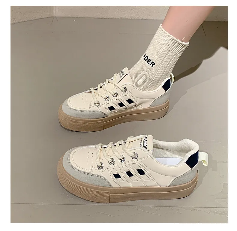 Round Toe Retro Thick Soled Board For Women Spring Autumn New Style Fashionable Flat Bottomed Casual Small White Shoes_voghion.com