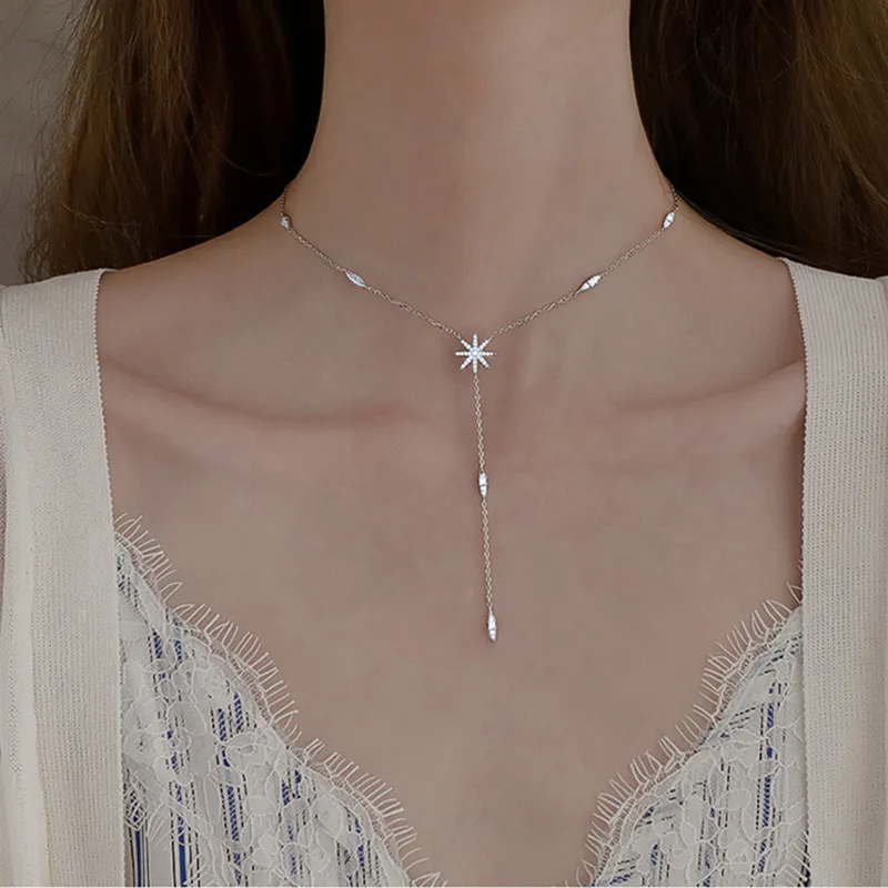 Collana con pendente a stella in argento sterling elegante_voghion.com