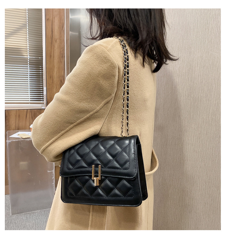 2024 Nuova tendenza Moda Casual Versatile Catena Lingge Borsa a tracolla Piccola borsa quadrata per donna_voghion.com