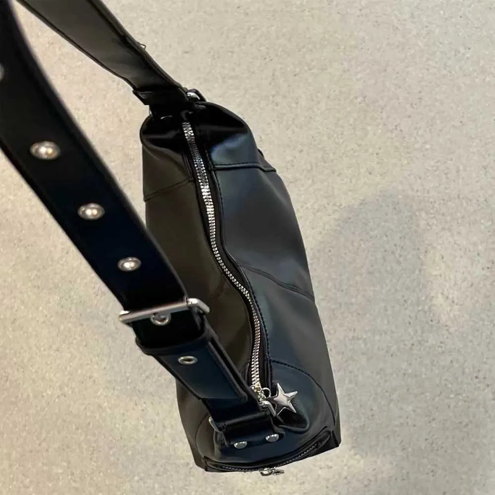 Borsa a mano gotica y2k con stella borsa a spalla e tracolla nera_voghion.com