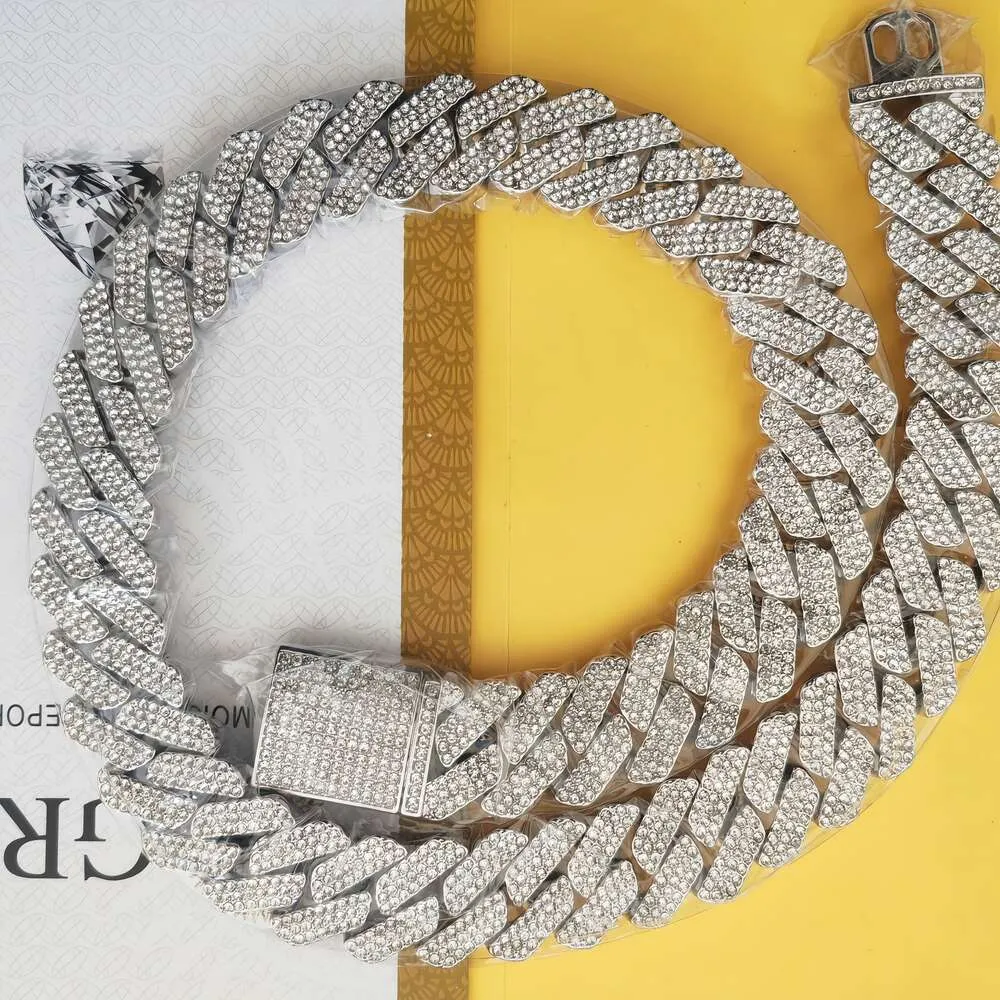 collana di diamanti collane Multi Size 3 file 20mm catena hip hop moda Placcatura oro e argento moissanite maglia cubana_voghion.com