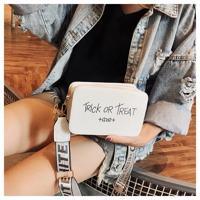 Neue Mode Damen Tasche Umhängetaschen für Frauen 2022 Weibliche Breitband Umhängetasche Joker Kleine Quadratische Tasche Einfache Trend Geldbörse_voghion.com