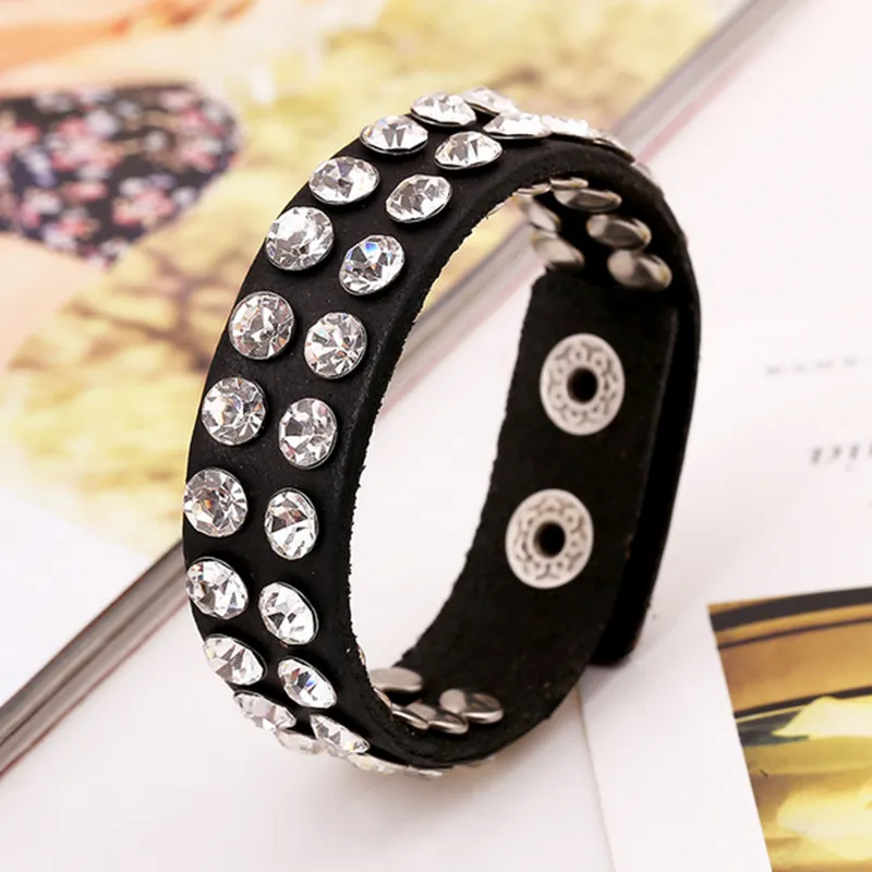 Nuovo Moda Vintage Trasparente Strass Rivetti Nero Braccialetto Punk Pelle Polsino Chiusura a Scatto Gioielli Accessori All'ingrosso_voghion.com