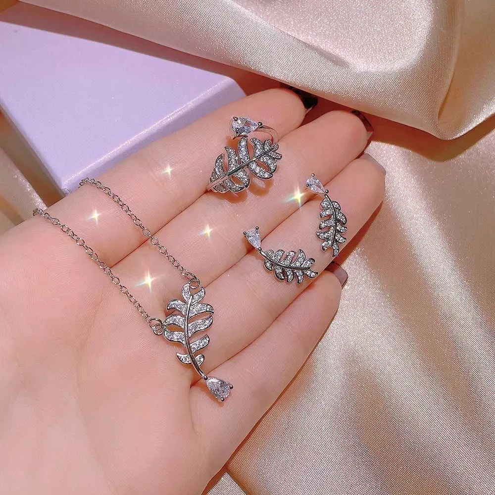 Hochzeitsschmuck-Sets 3-teilig Sterling Silber Herzschliff Zirkon Verlobungsring Ohrringe Anhänger Damen Party Geburtstagsgeschenk_voghion.com