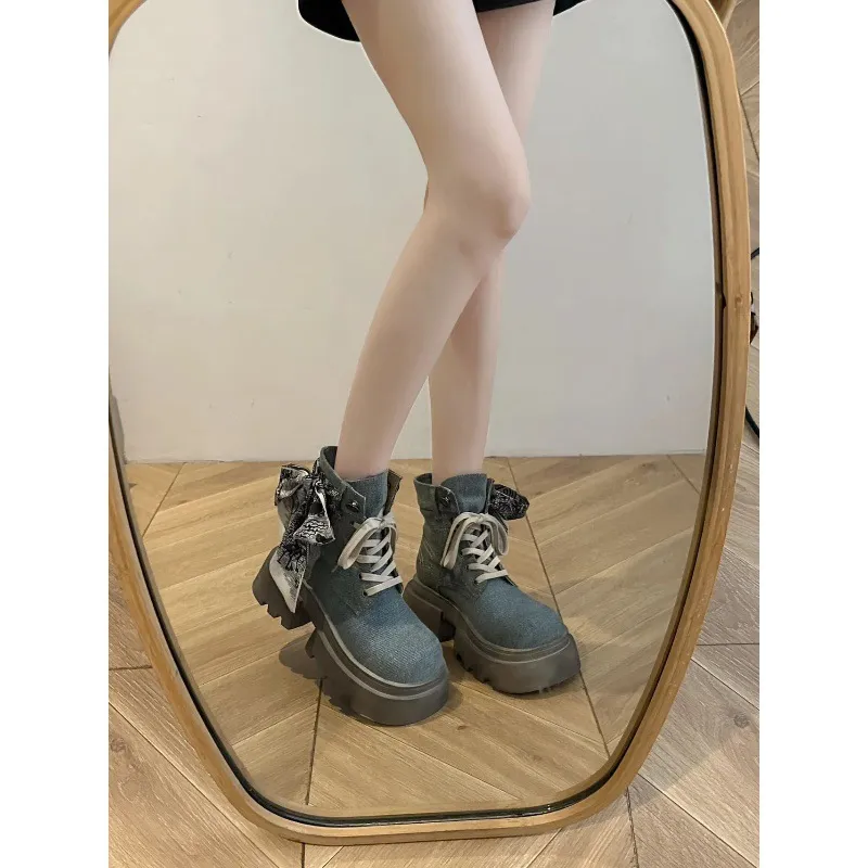 Ladies' denim canvas Martin thick soled short boots_voghion.com