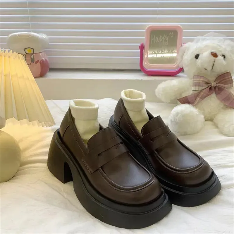 Women's Platform Loafers British Style Leather Derby Shoes_voghion.com