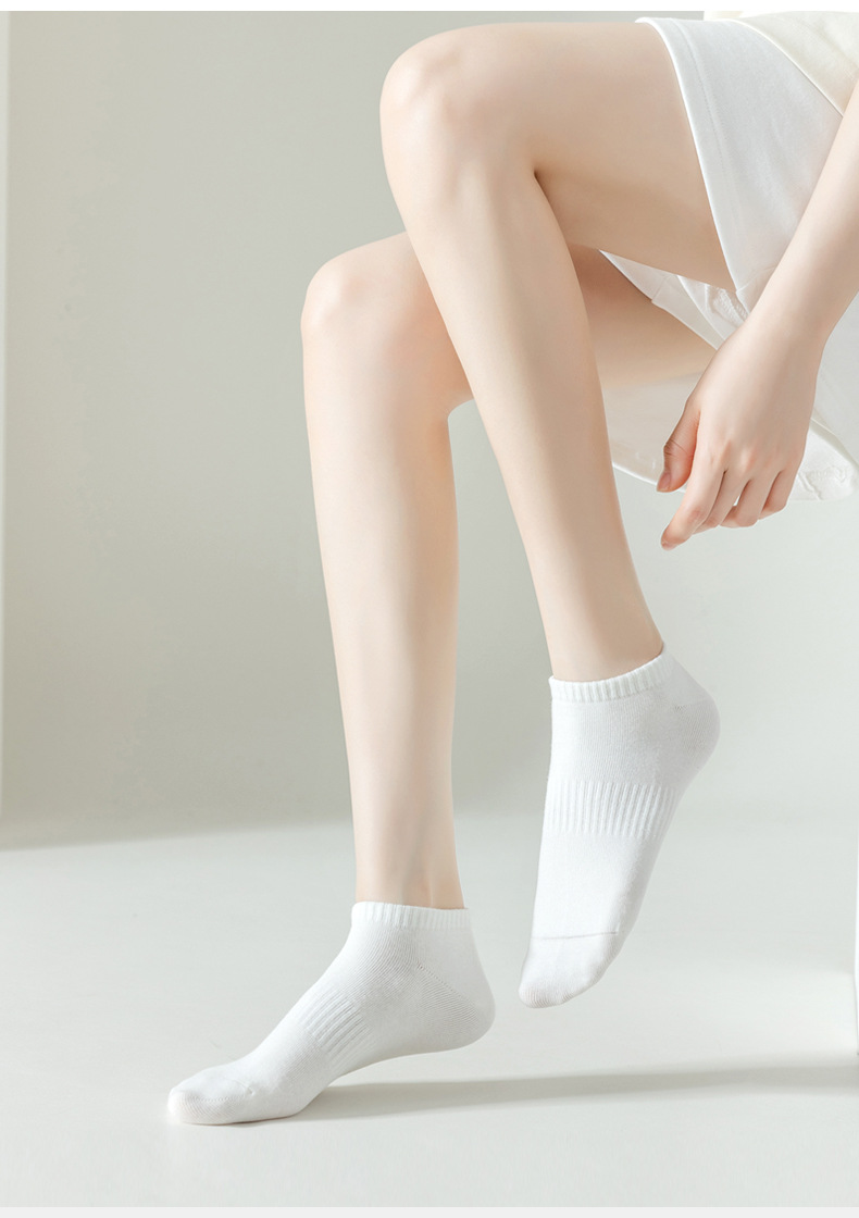 5 pares de calcetines deportivos blancos y negros Lumi para mujer, calcetines de tubo medio, antideslizantes, absorbentes del sudor, de color sólido, calcetines largos simples, calcetines Zhuji para mujer_voghion.com