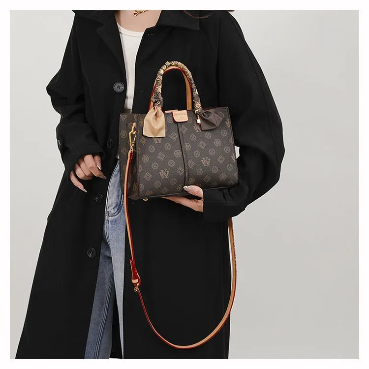 Free Shipping New Designer Shoulder Tote Bags For Womens Fashion Totes Bag Classical Handbag Messenger Fashionable_voghion.com