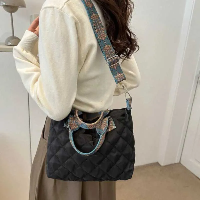 Handtasche fir Fraen mat breedem Gürtel Hierscht/Wanter Rhombus Space Kotteng Schëllertasche mat grousser Kapazitéit - All-Match Shopping241106_voghion.com