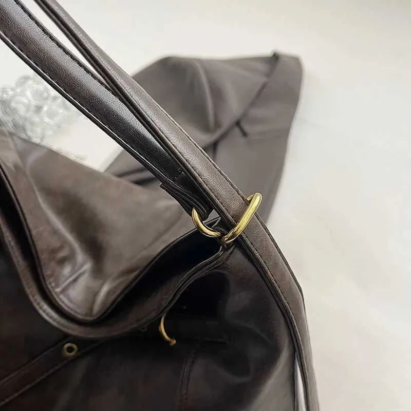 Dames schoudertas en crossbody tas voor herfst en winter_voghion.com