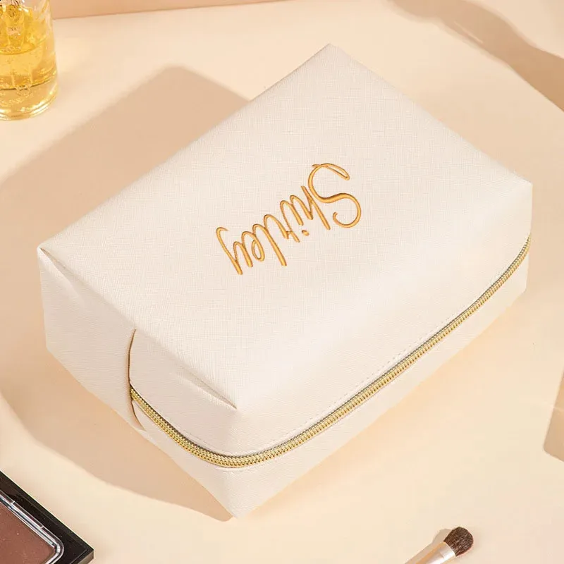 Borsa per il trucco con ricamo personalizzato, portatile, in pelle PU Saffiano, impermeabile, kit per cosmetici da toeletta per uomo e donna, personalizzata_voghion.com