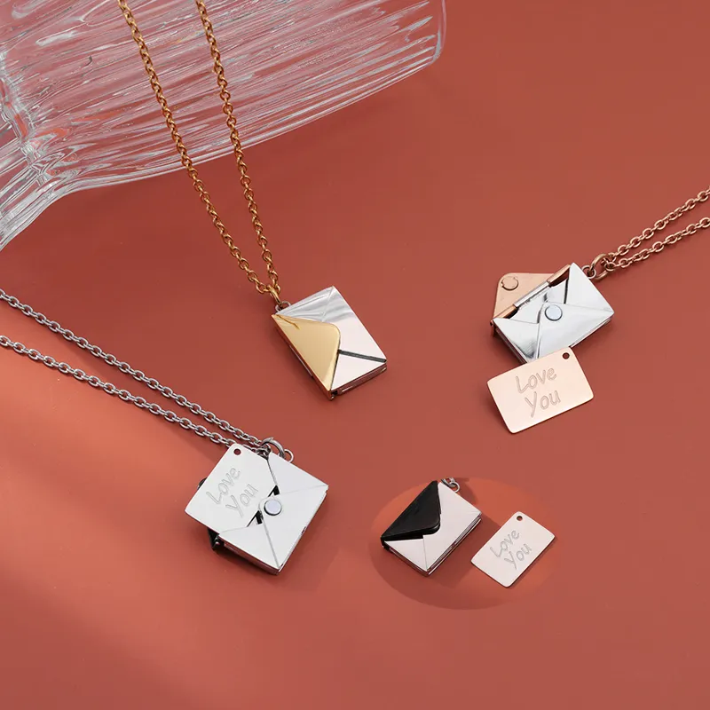 Collier avec pendentif en forme d'enveloppe et de chaîne avec message secret caché Love You en or rose et argent_voghion.com