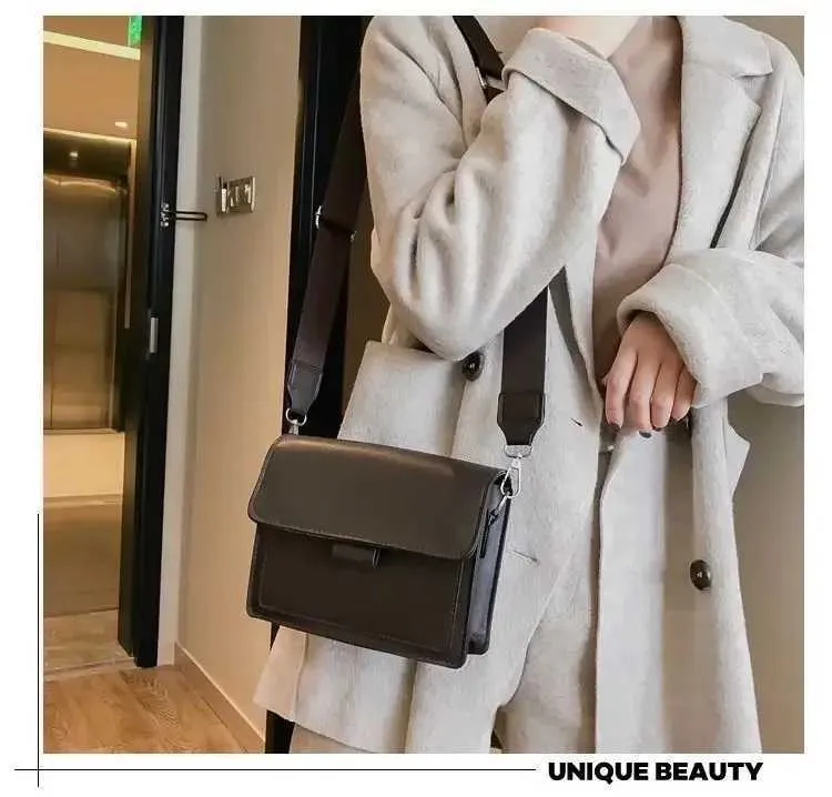 Ladies Messenger 2024 New Trendy Wide Shoulder Strap/chain Small Square Retro Casual Simple Flap Crossbody Bag for_voghion.com