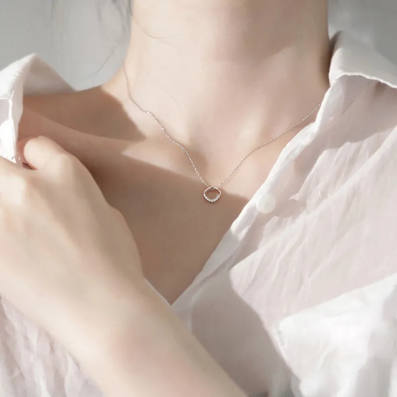 Versilberte Kristallhalskette Elegante Damen Kette Für Hochzeiten_voghion.com