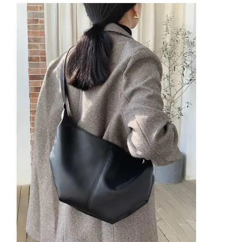 Borsa a tracolla alla moda con pieghe per donna in morbida pelle PU, borsa a tracolla firmata Dumpg Fashion Cloud, borsa Hobo BolsasC241211_voghion.com