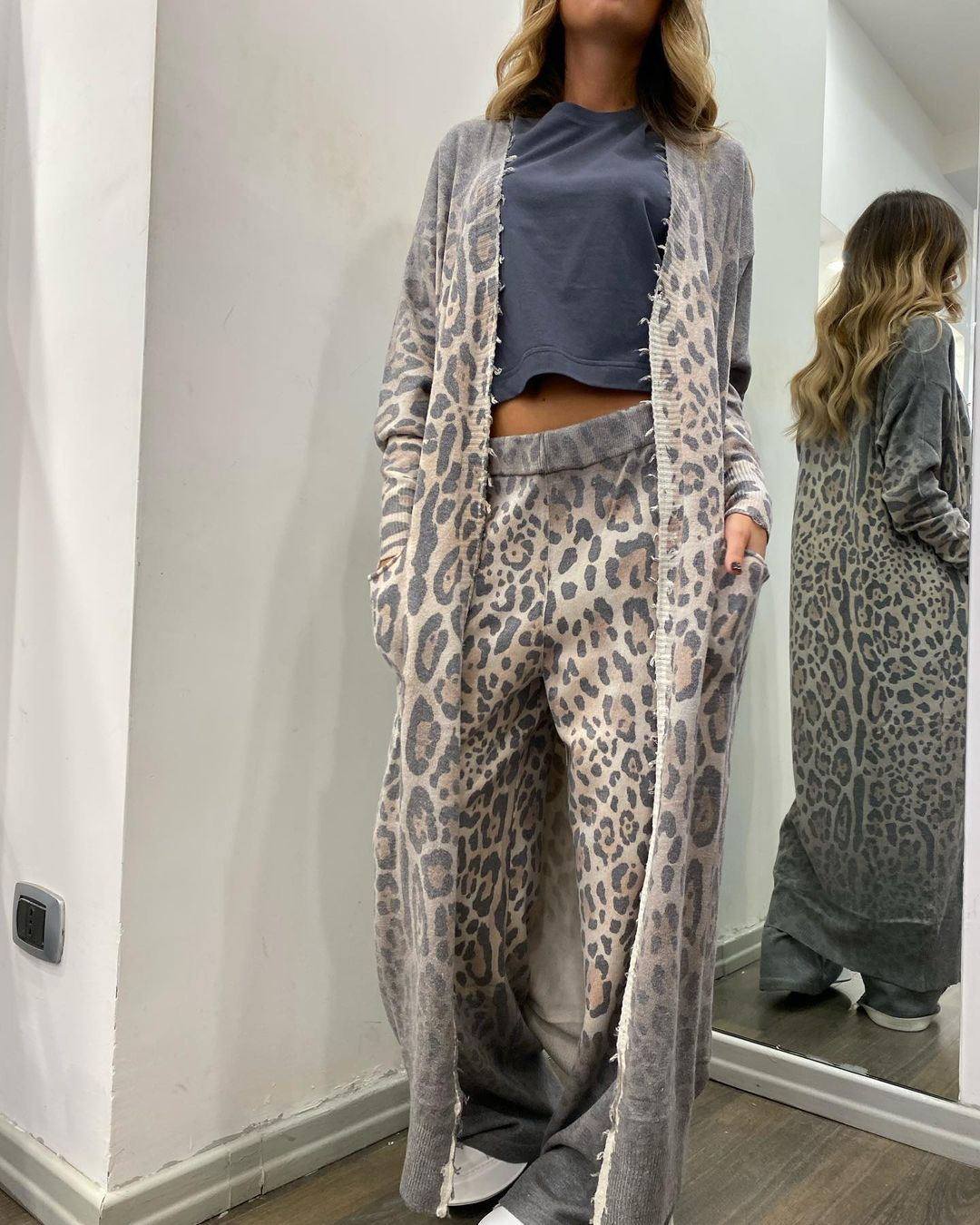 Ensemble deux pièces pour femmes, Cardigan à manches imprimé léopard, manteau et pantalon Long, nouvelle collection printemps 2024_voghion.com