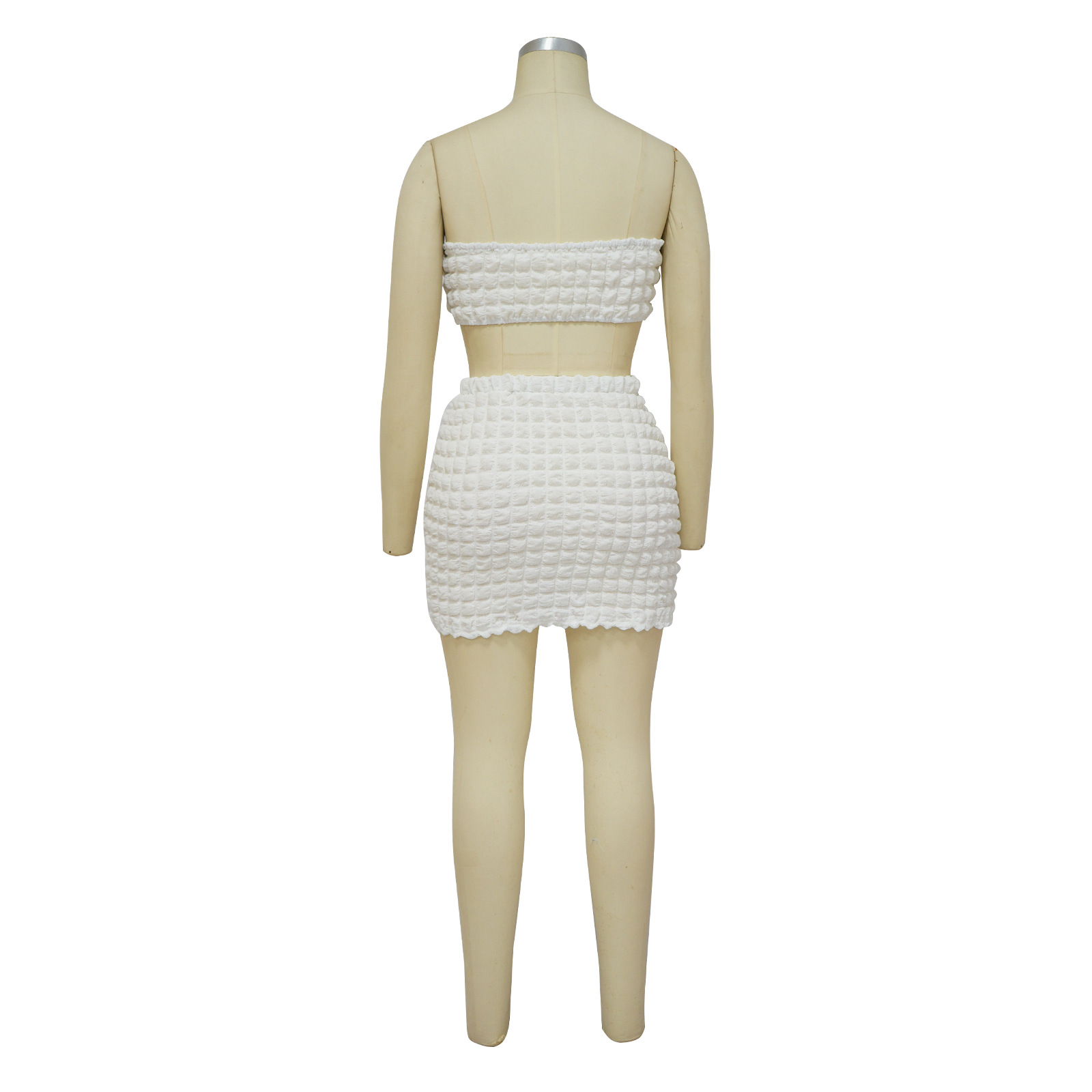 set di due pezzi con gonna corta a bolle e gonna corta con ombelico scoperto da donna_voghion.com