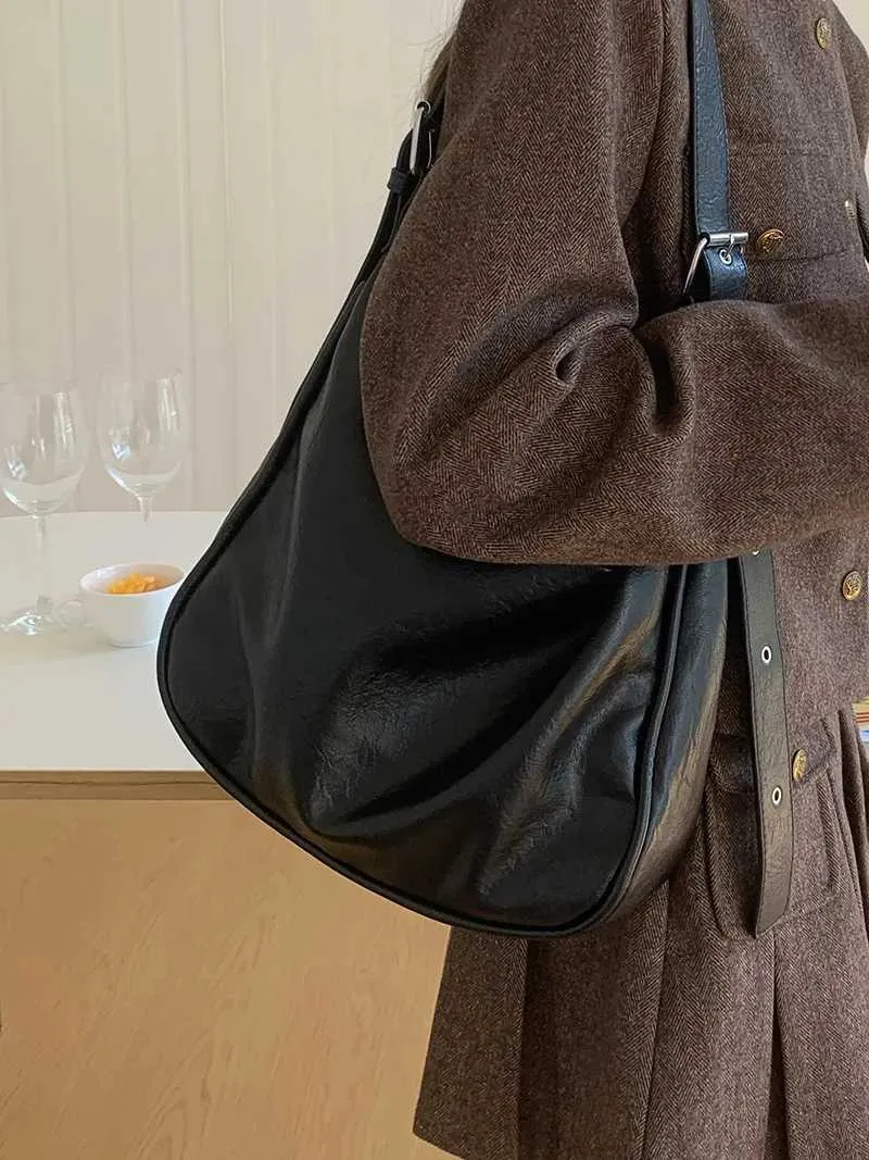 Modieuze pu leren schoudertas en crossbody tas voor dames_voghion.com