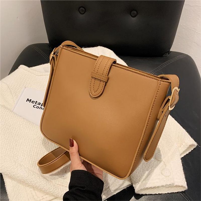 2024 Neue High-End-Tasche mit großem Fassungsvermögen für Damen, modische einfache, lässige Beuteltasche, im Internet_voghion.com
