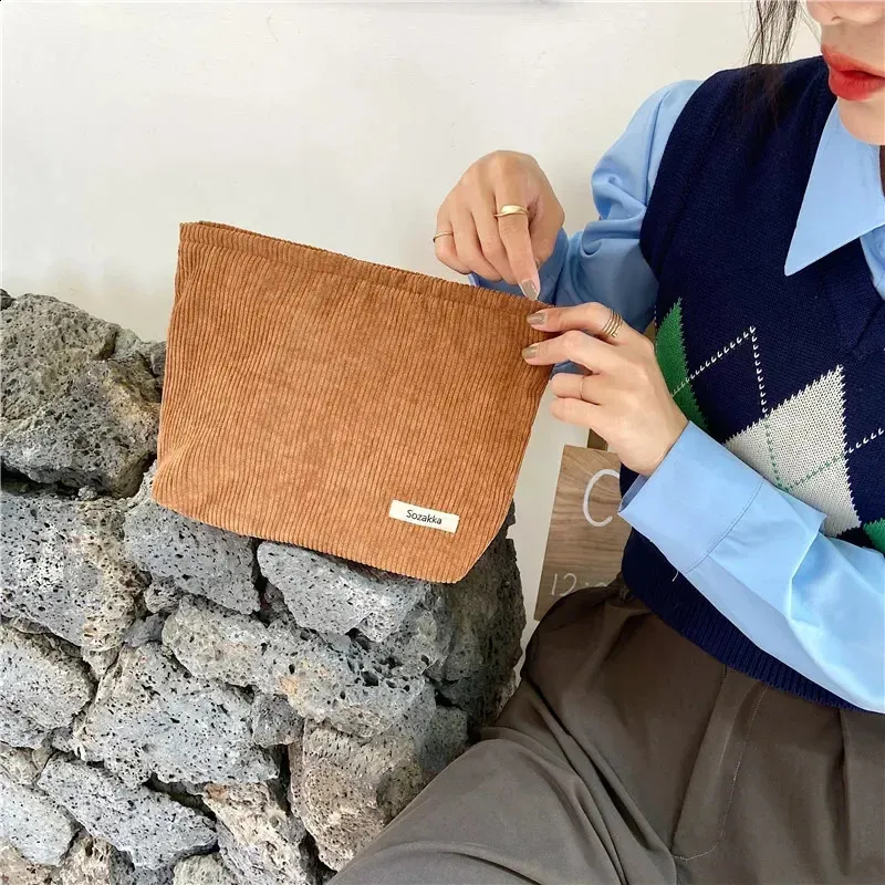 Pochette de maquillage en velours côtelé pour femme, grande trousse de voyage à main, organisateur de rouge à lèvres, étui à fermeture éclair, pochette pour téléphone_voghion.com