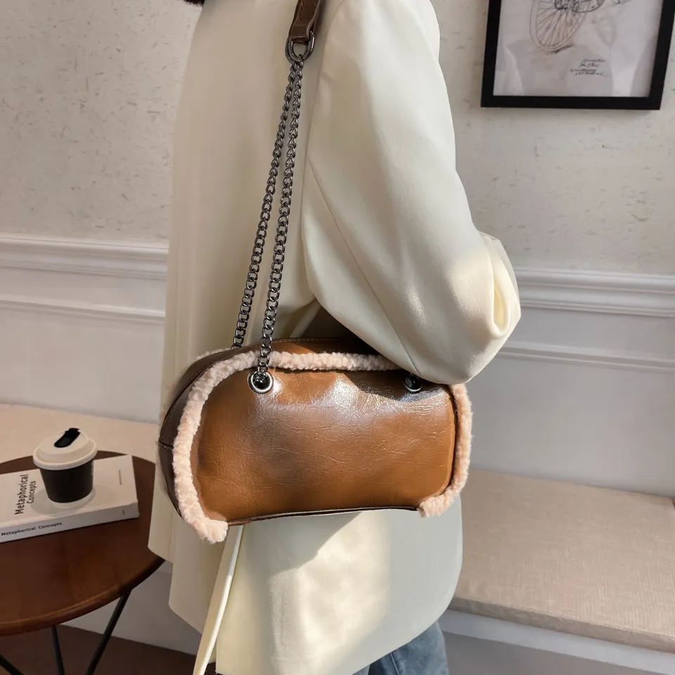 Retro-Stil Umhängetaschen Einfarbig Helles Leder Plüsch Kanten Schultertasche Designer Handtaschen Damen Shopper Totes_voghion.com