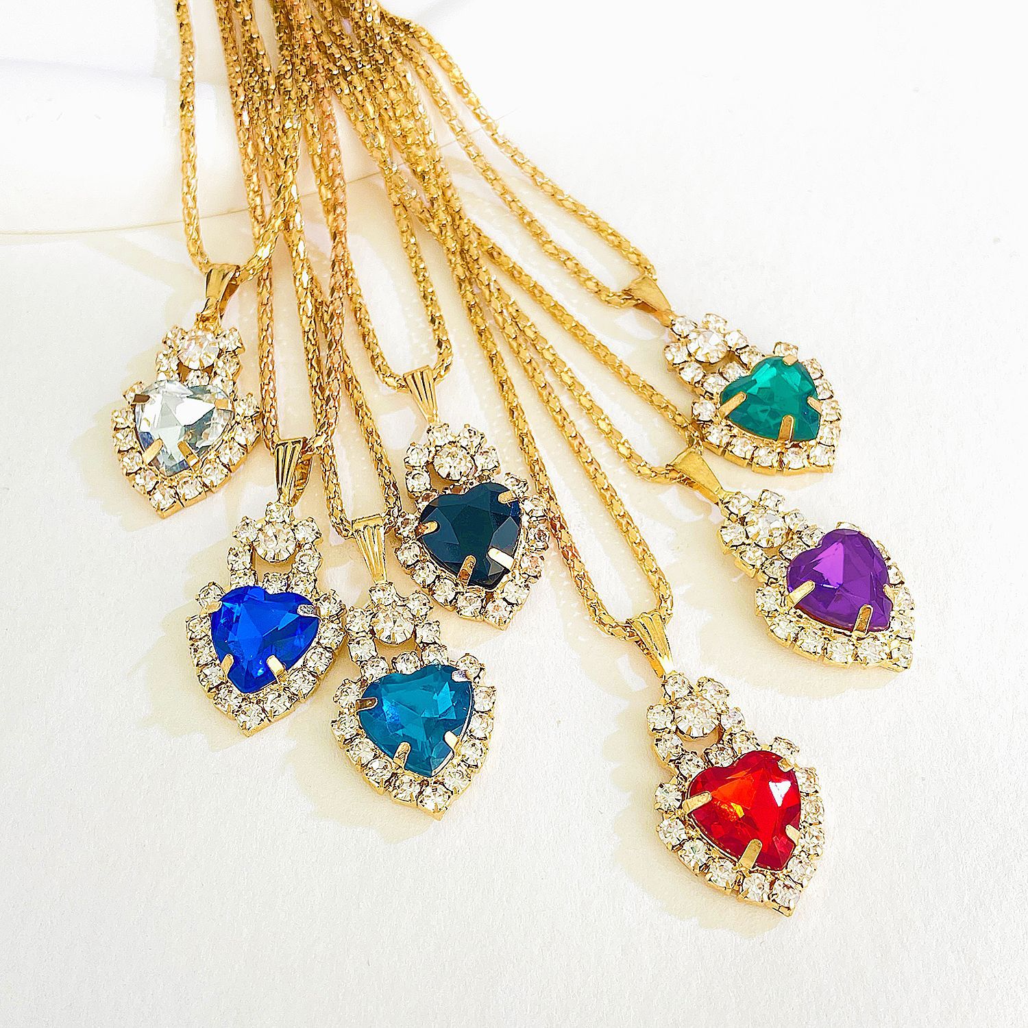 Conjunto de tres piezas de joyería nupcial brillante con anillo y pendientes de collar de diamantes de agua de amor personalizado_voghion.com