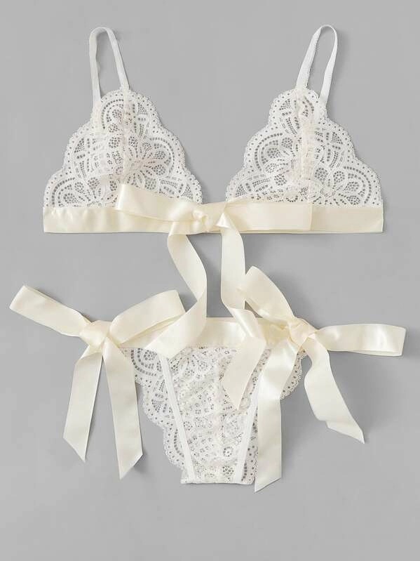 2024 New Style Zweiteiliger Cut-Out-Bikini Mode Sexy Spitzen-Krawatten-Dreipunkt-Dessous_voghion.com