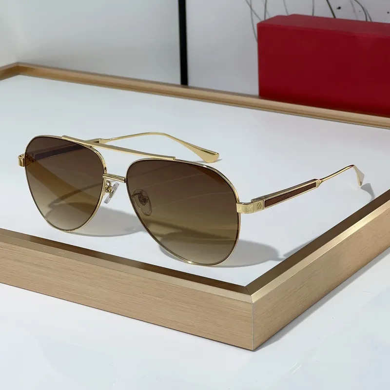 occhiali da sole di design Pilot con montatura in metallo nero, lenti ovali blu navy, doppio ponte CT0038S, moda da guida_voghion.com