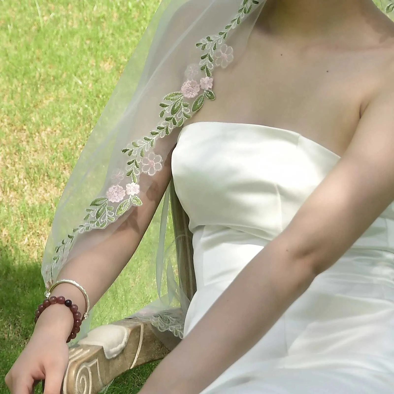 Hair Jewelry Short Veil Lace Edge Bridal Veils 1 Tier Fingertip Length Mantilla Soft Wedding Dresses Accessories For_voghion.com