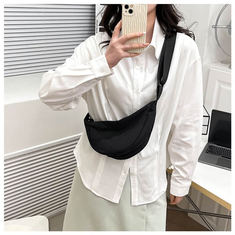 Borsa casual in nylongewebe Mode 2024 Neue Schulter Crossbody Knödel Tasche_voghion.com