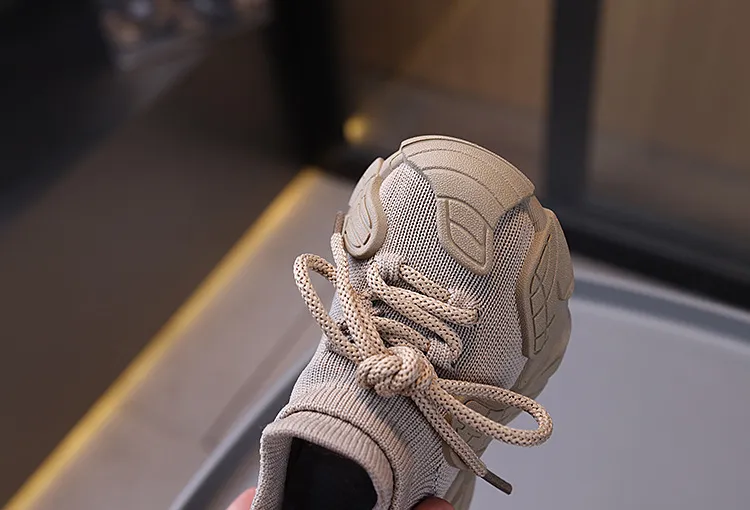 2025 Nei Sneakers fir Kanner Moud Slip on Walking Mesh Plateau Socken Stiwwelen Littlesprouts Klengkannerschong Grouss Gréisst Jugend_voghion.com
