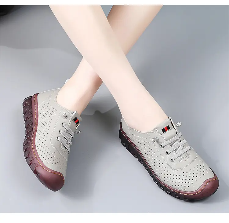 Chaussures simples pour femmes cousues à la main, à semelle souple et épaisse, couvre-pieds pour maman, grandes pointures de chaussures décontractées respirantes pour femmes_voghion.com